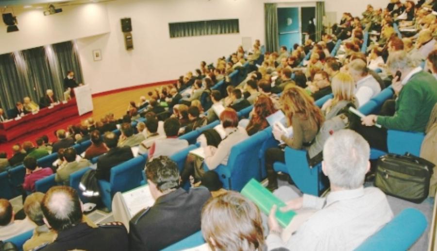 incontro in auditorium della Provincia a Mestre incontro in auditorium della Provincia a Mestre
